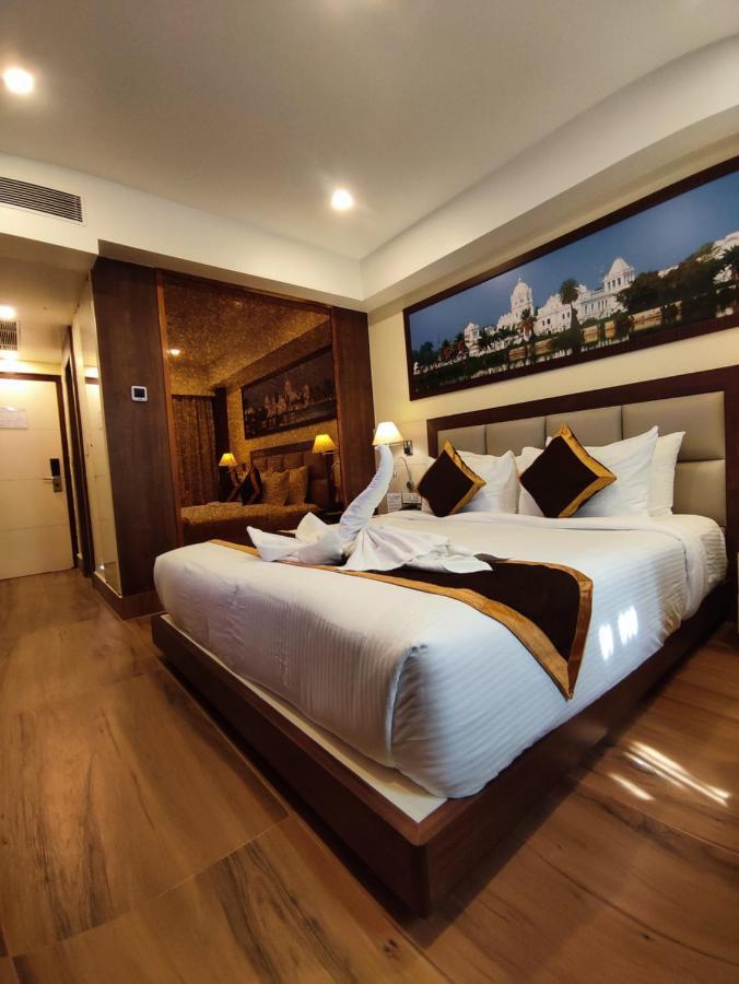 Hotel Rimi International Agartala Eksteriør bilde