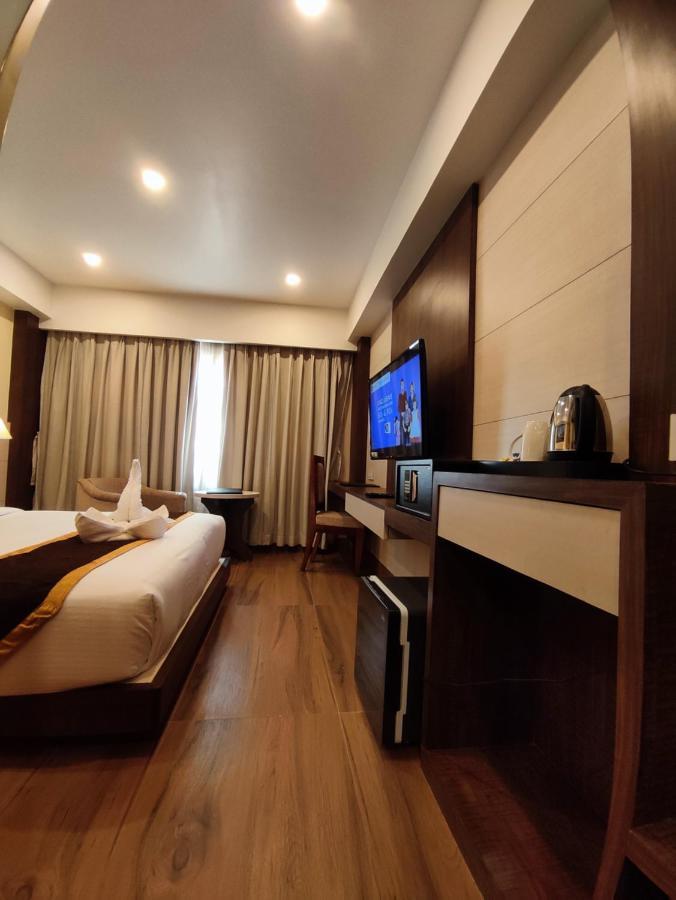 Hotel Rimi International Agartala Eksteriør bilde