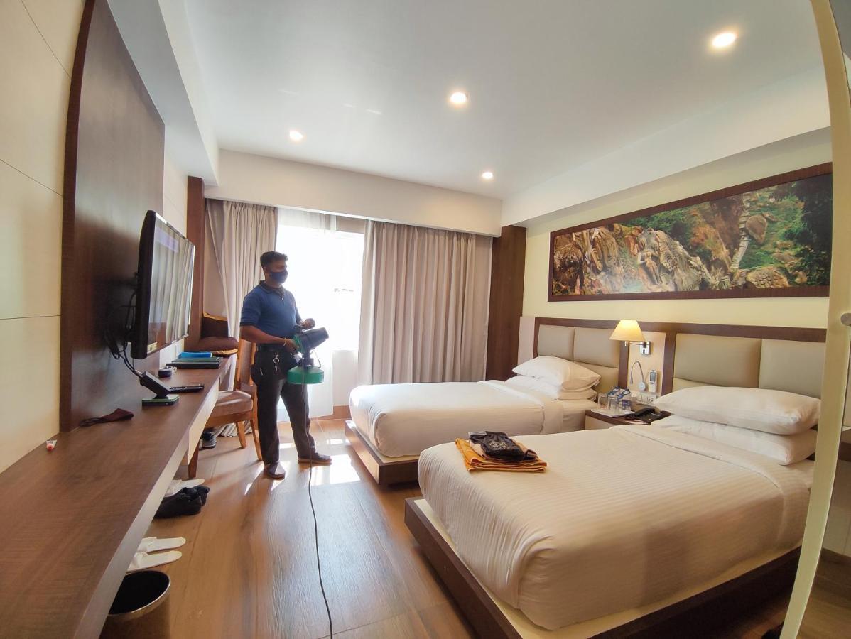 Hotel Rimi International Agartala Eksteriør bilde