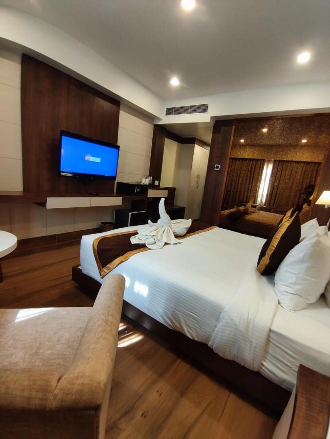 Hotel Rimi International Agartala Eksteriør bilde